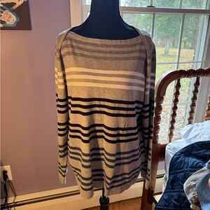 Liz Claiborne Gray Sweater